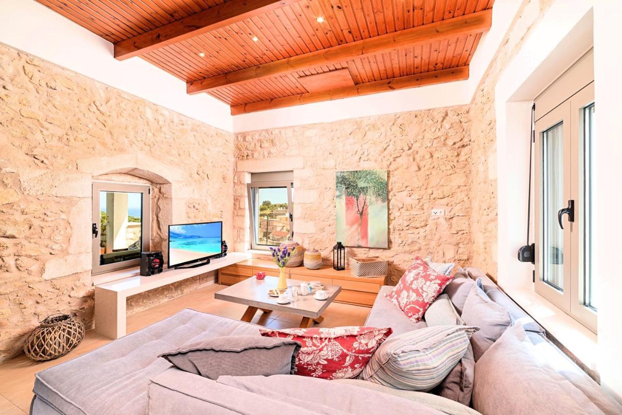 Acrothea Villa Heated Pool Hriszí Aktí Haniá Kültér fotó