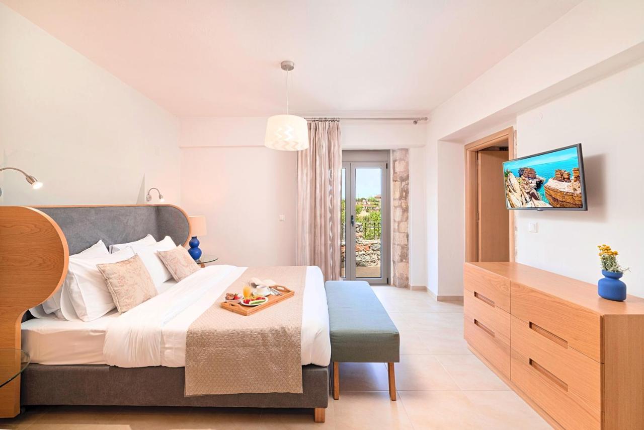 Acrothea Villa Heated Pool Hriszí Aktí Haniá Kültér fotó